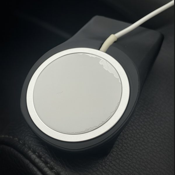 Auid A4 MagSafe Uchwyt