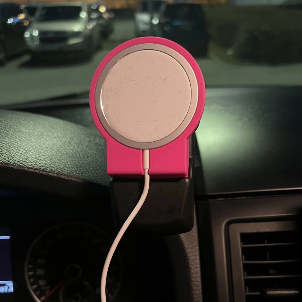 Adapter MagSafe Volkswagen – stabilne mocowanie telefonu w fabrycznym uchwycie typu klik